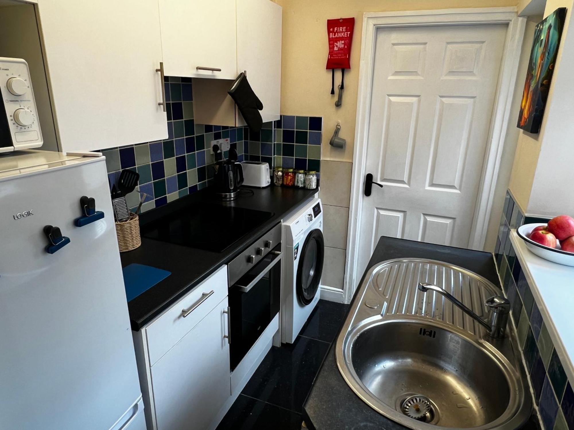 Robin'S Hollow: 2Bd Home Near Wrexham Afc Екстериор снимка
