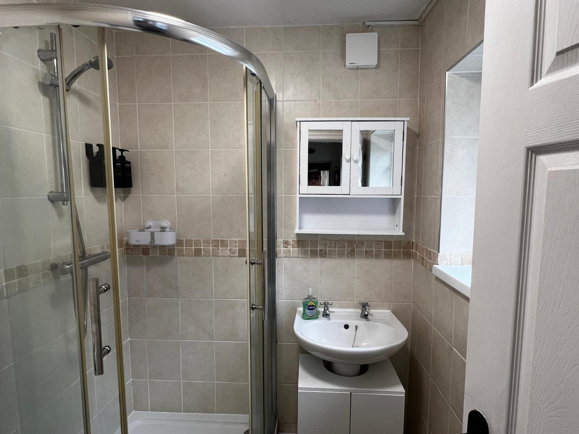 Robin'S Hollow: 2Bd Home Near Wrexham Afc Екстериор снимка