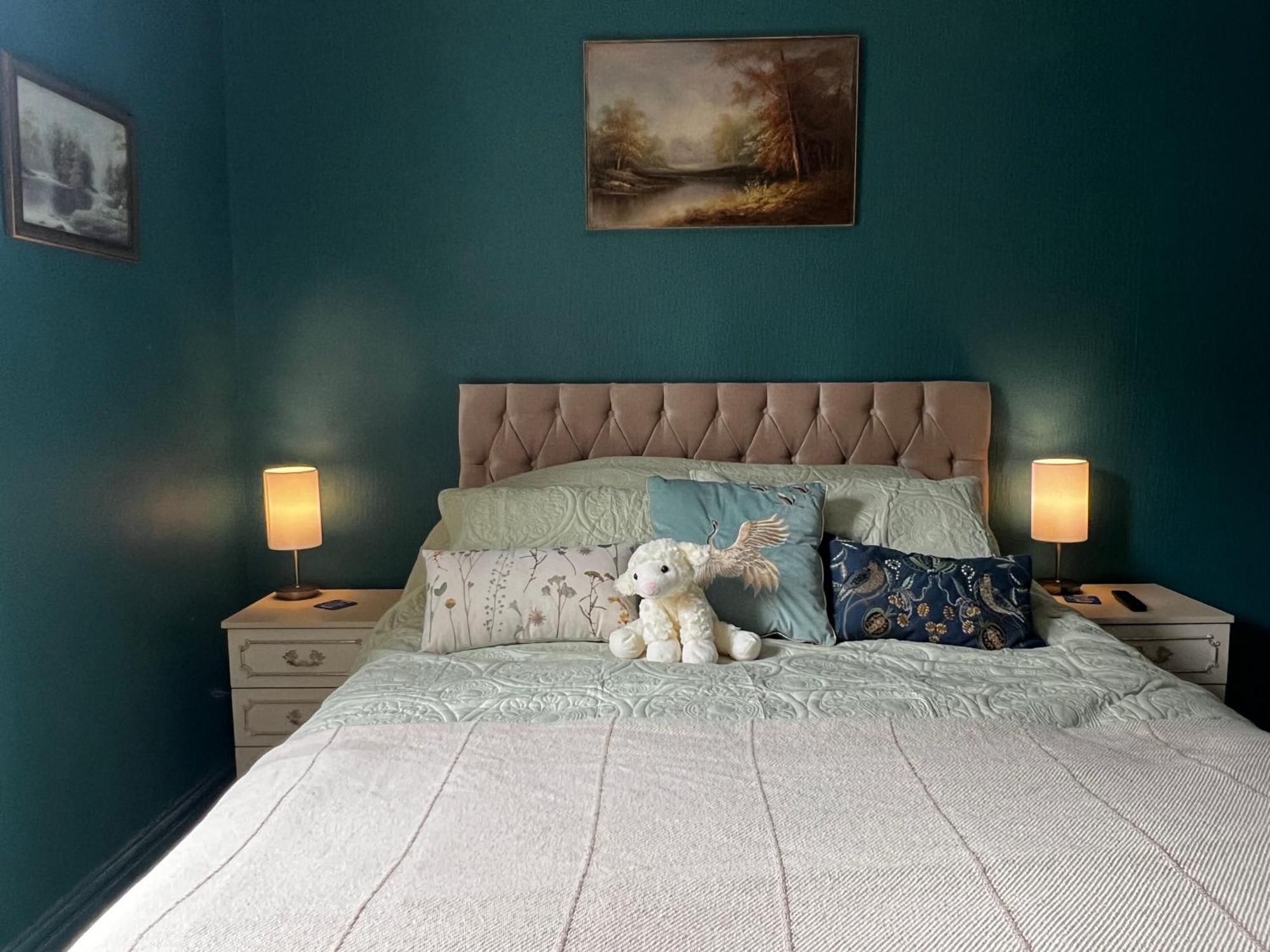 Robin'S Hollow: 2Bd Home Near Wrexham Afc Екстериор снимка